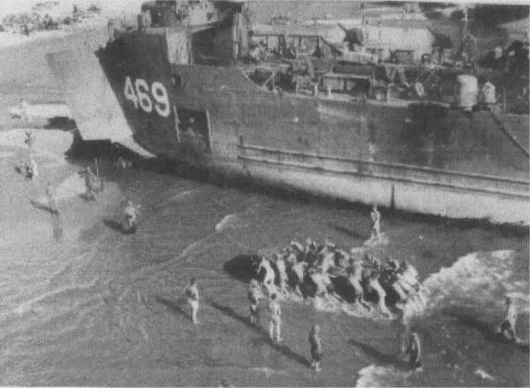 LSM469 -  Japan 1945